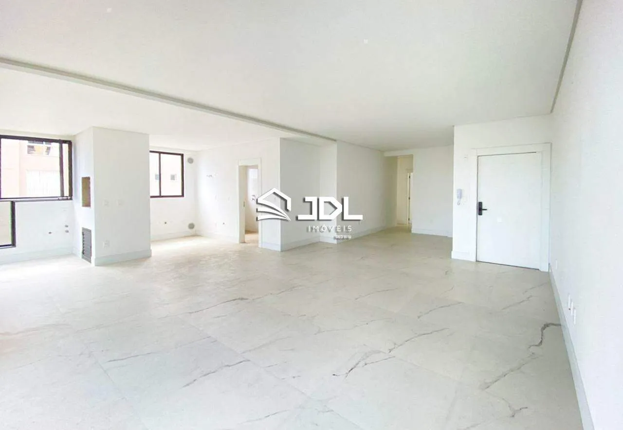 Apartamento à venda no bairro Meia Praia — foto 4