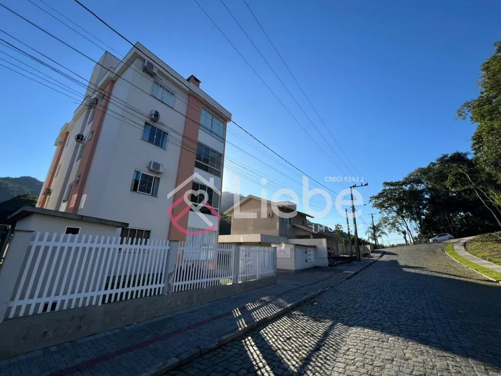 Oportunidade de Apartamento Semi Mobiliado na região Central de Pomerode com 60,00m de área privativa. — foto 2