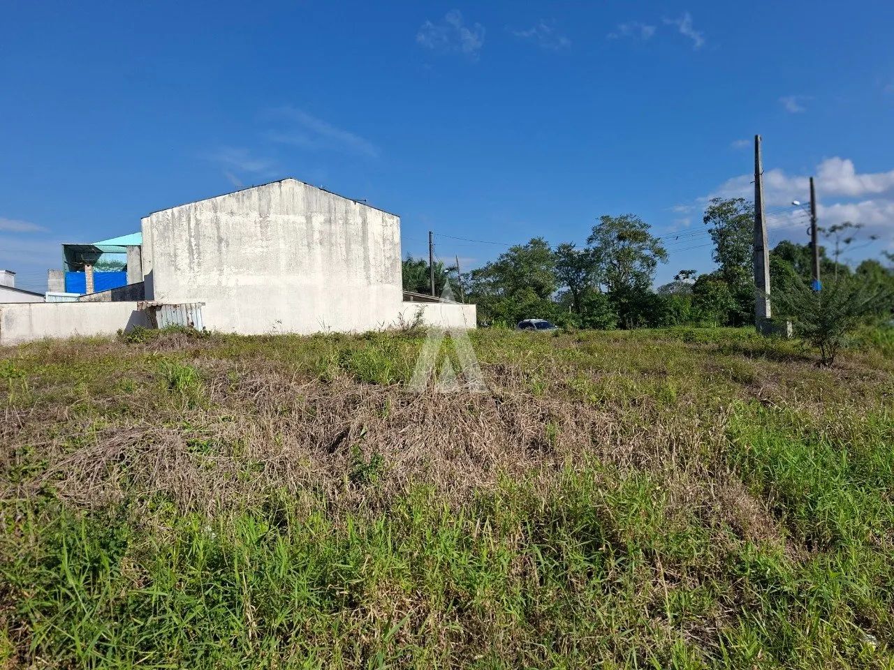 Terreno à venda no bairro Vila Nova em Joinville, por R$ 410.000.00. - foto 1