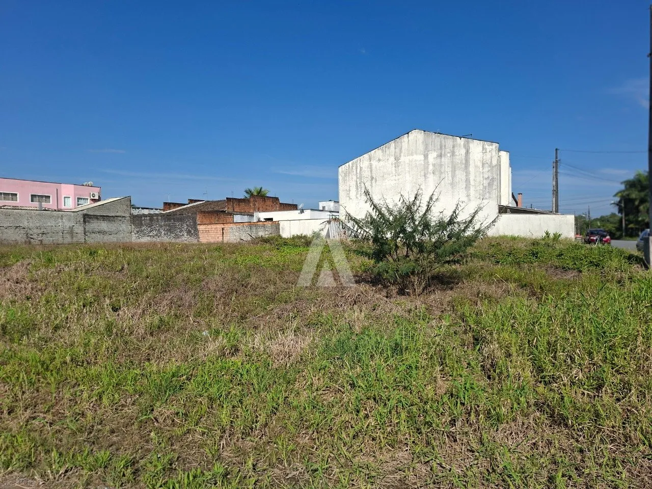 Terreno à venda no bairro Vila Nova em Joinville, por R$ 410.000.00. — foto 3