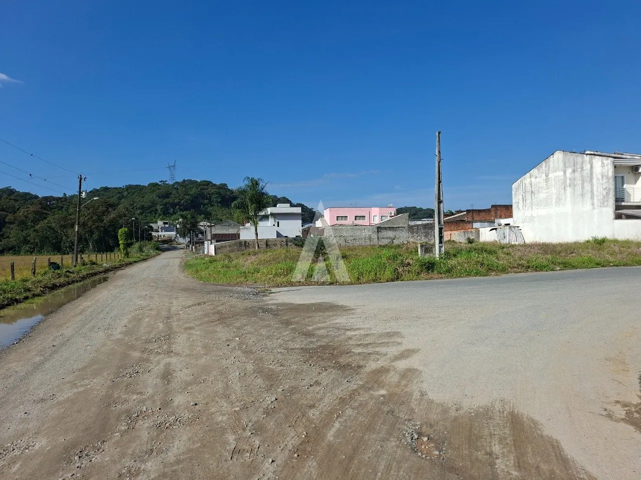 Terreno à venda no bairro Vila Nova em Joinville, por R$ 410.000.00. — foto 4