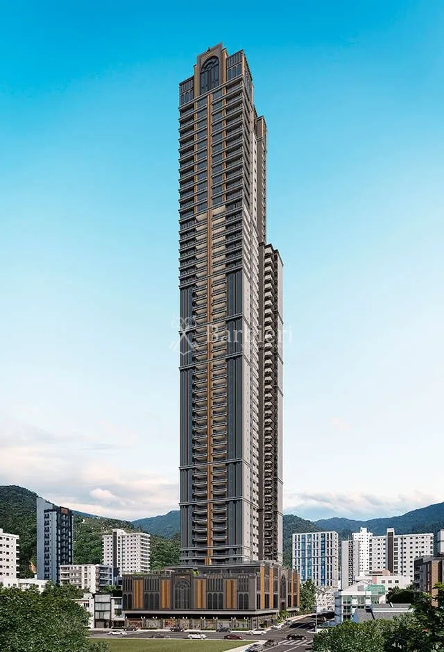 Apartamento com 4 suítes à venda, 206,00 m por R$ 3.300.000,00 no Centro de Itapema/SC — foto 2
