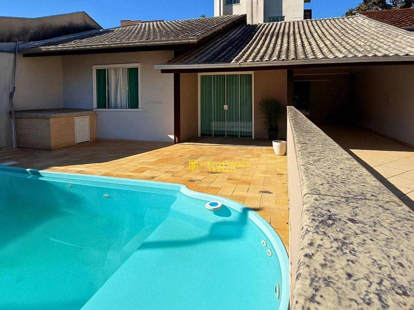 Casa com piscina, 2 dormitórios sendo 1 suíte no Bairro Itoupava Central. - foto 1