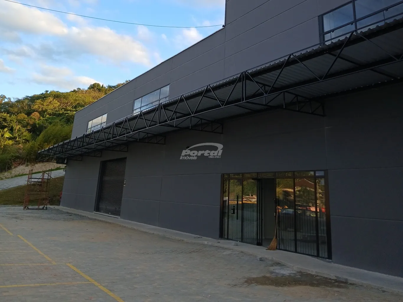 Loja térrea estilo galpão disponível para locação no bairro Do Salto - Blumenau/SC — foto 3