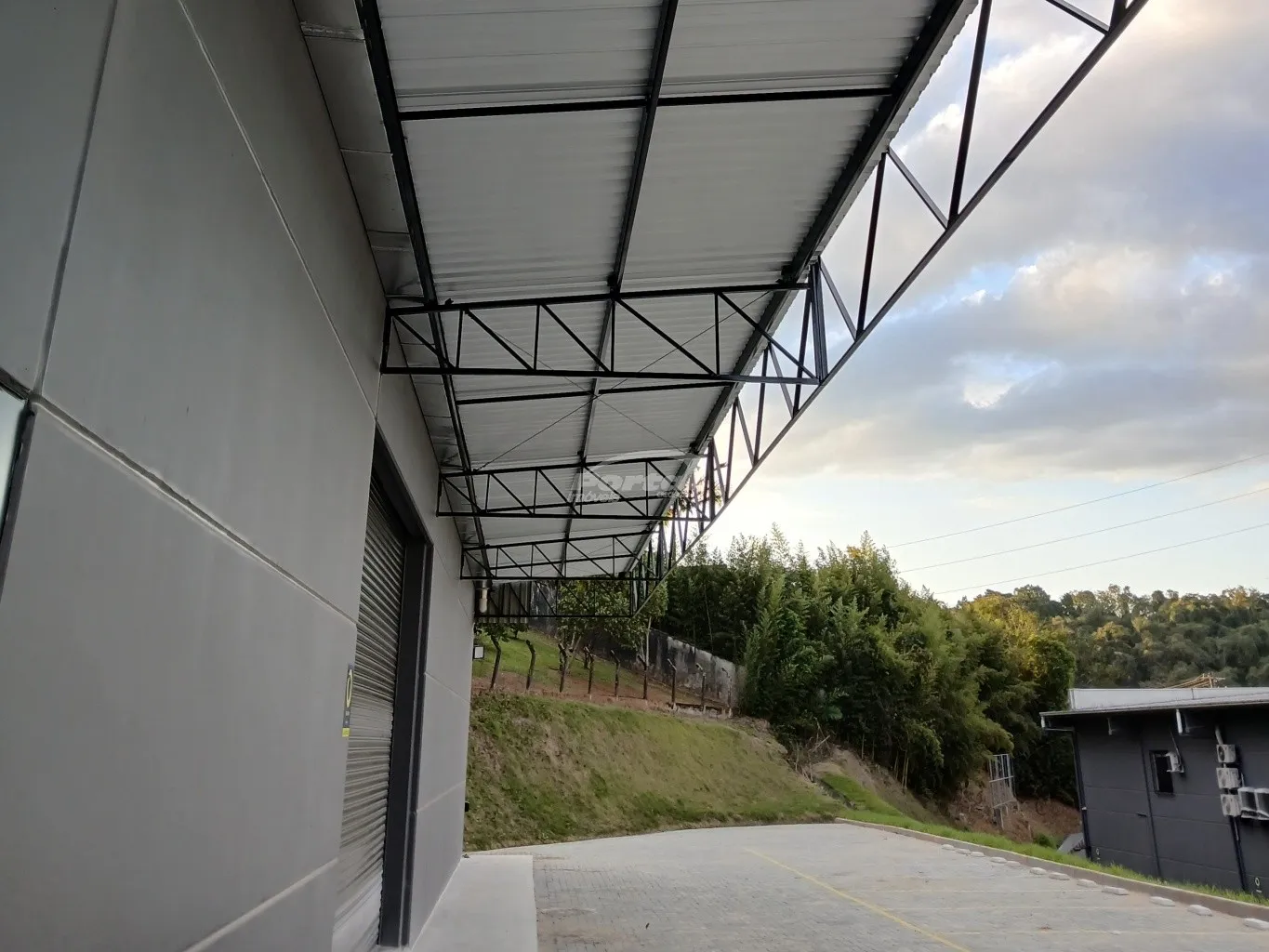 Loja térrea estilo galpão disponível para locação no bairro Do Salto - Blumenau/SC — foto 4