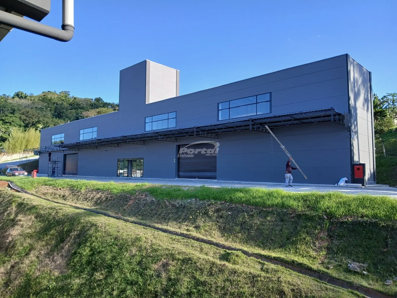 Sala comercial piso superior disponível para locação no bairro Do Salto - Blumenau/SC - foto 1