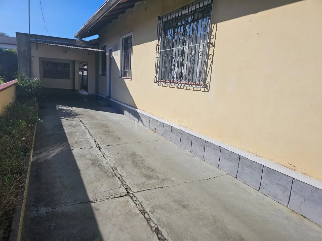 Oportunidade única! Casa com amplo terreno plano e com ótimo valor no bairro Valparaíso em Blumenau! — foto 4