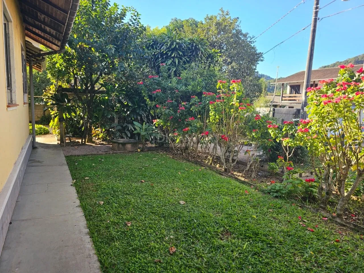 Oportunidade única! Casa com amplo terreno plano e com ótimo valor no bairro Valparaíso em Blumenau! — foto 6