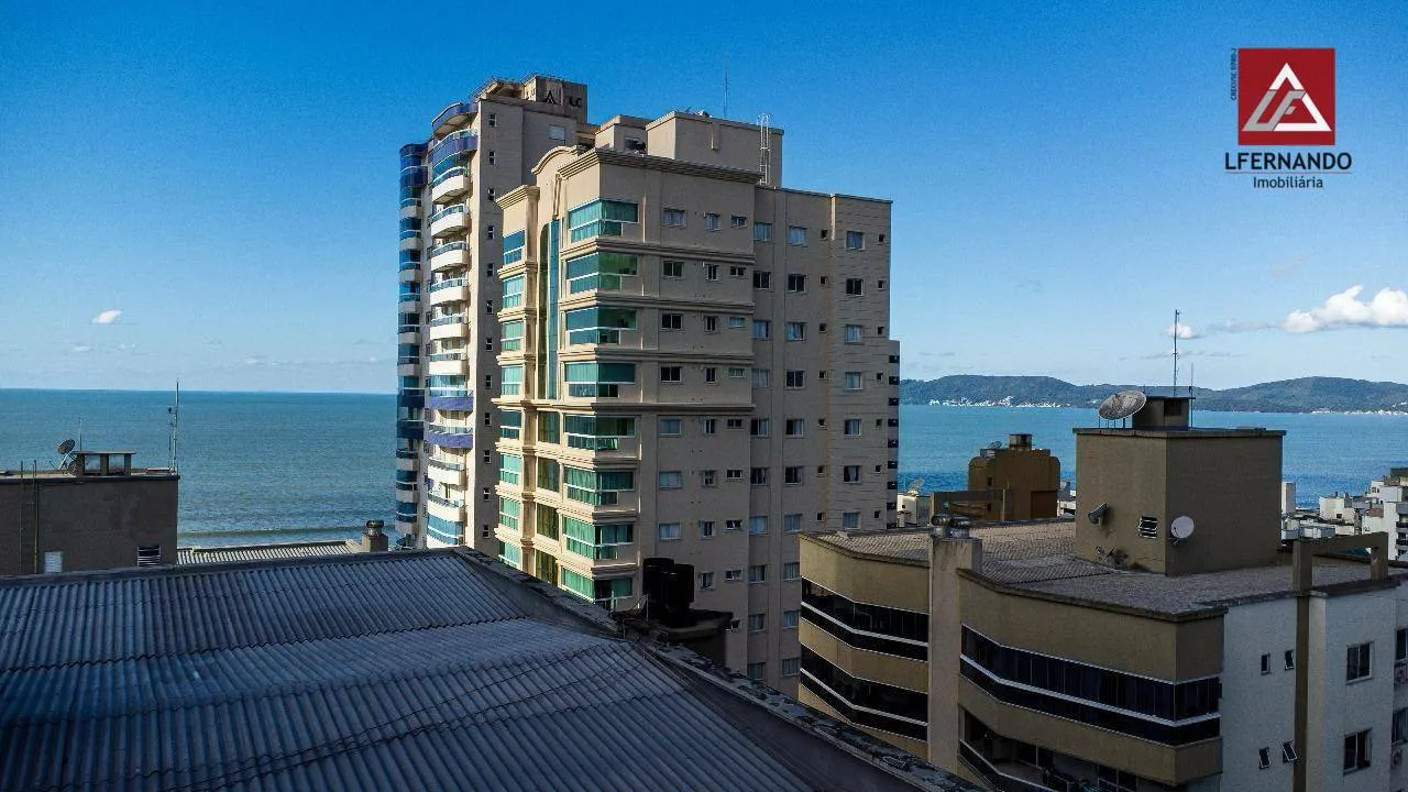 Apartamento com 5 dormitórios, sendo 4 suítes à venda, 252 m por R$ 2.950.000 - Meia Praia - Itapema/SC - foto 1