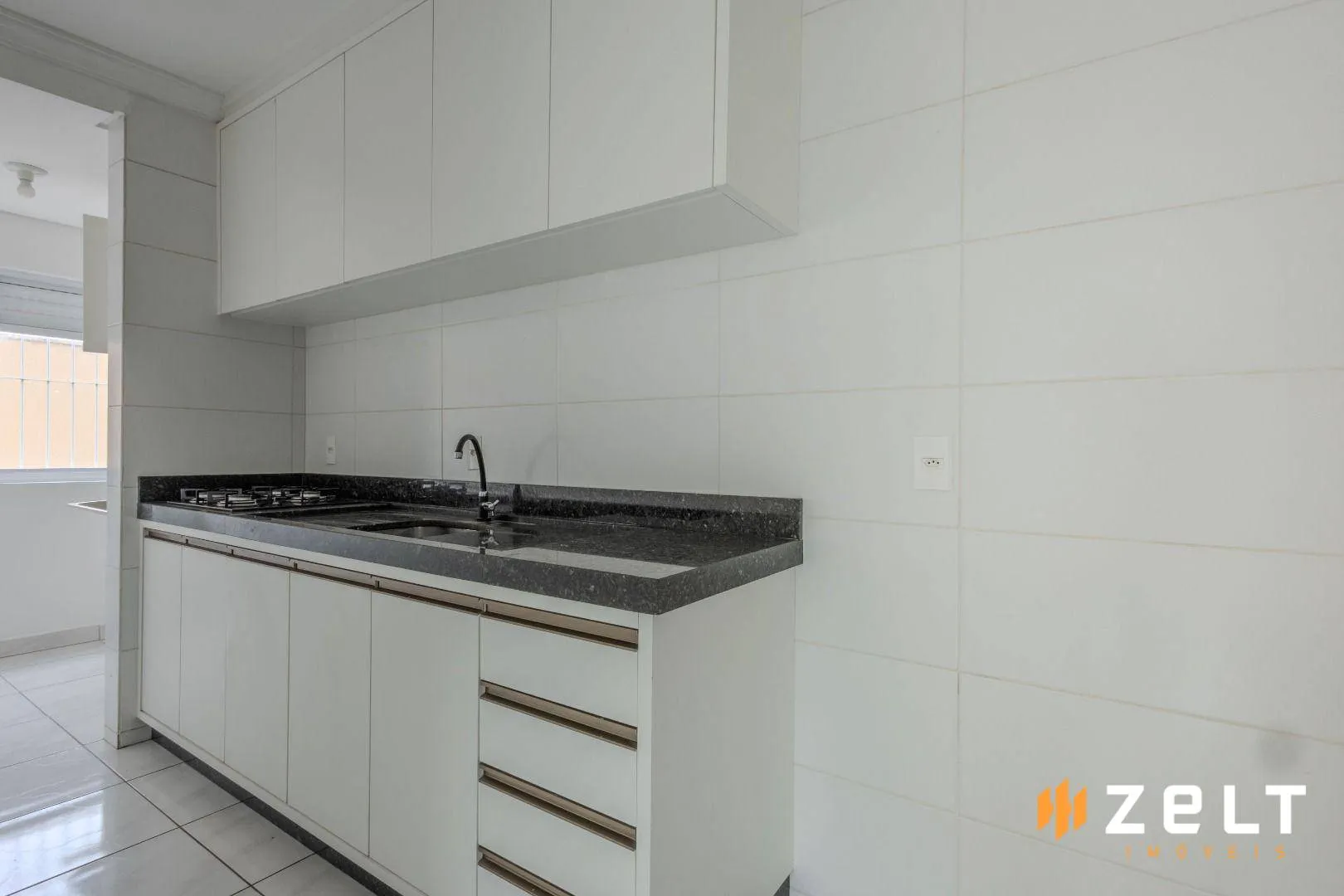 Apartamento com 2 dormitórios para alugar, 64 m por R$ 1.950,00/mês - Garcia - Blumenau/SC - foto 1