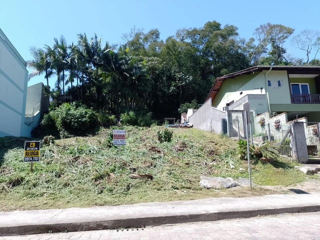 Não se é todo dia que encotramos terrenos com localização tão priviilegiiada como este! - foto 1