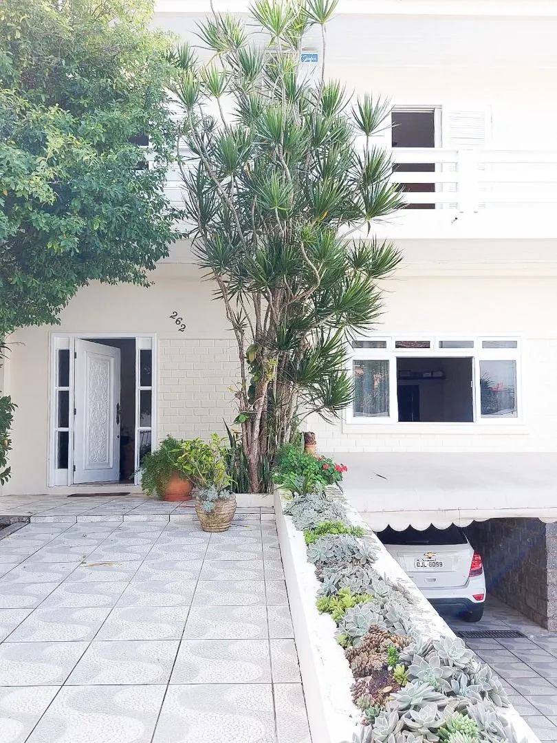 Casa com 5 dormitórios à venda, 320 m por R$ 2.350.000,00 - Coqueiros - Florianópolis/SC - foto 1