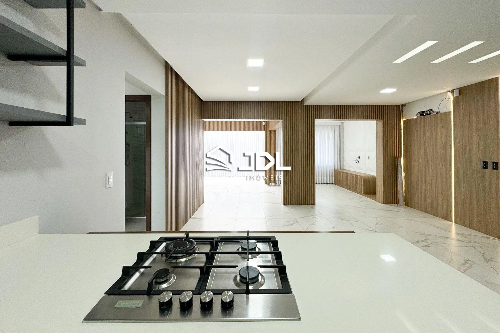 Casa à venda no bairro Tribess — foto 3