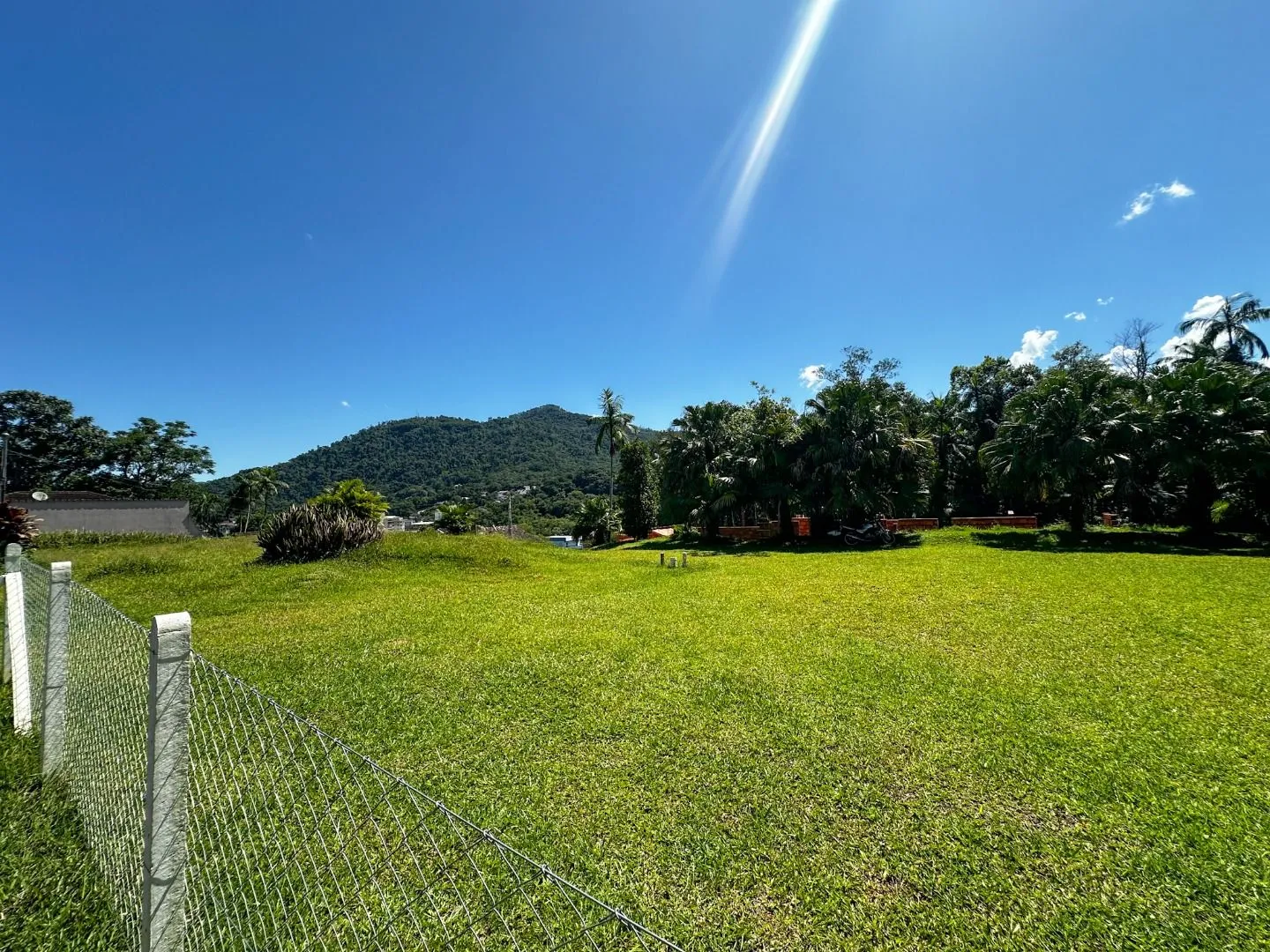 TERRENO PLANO NO CENTRO DE PROMERODE — foto 2