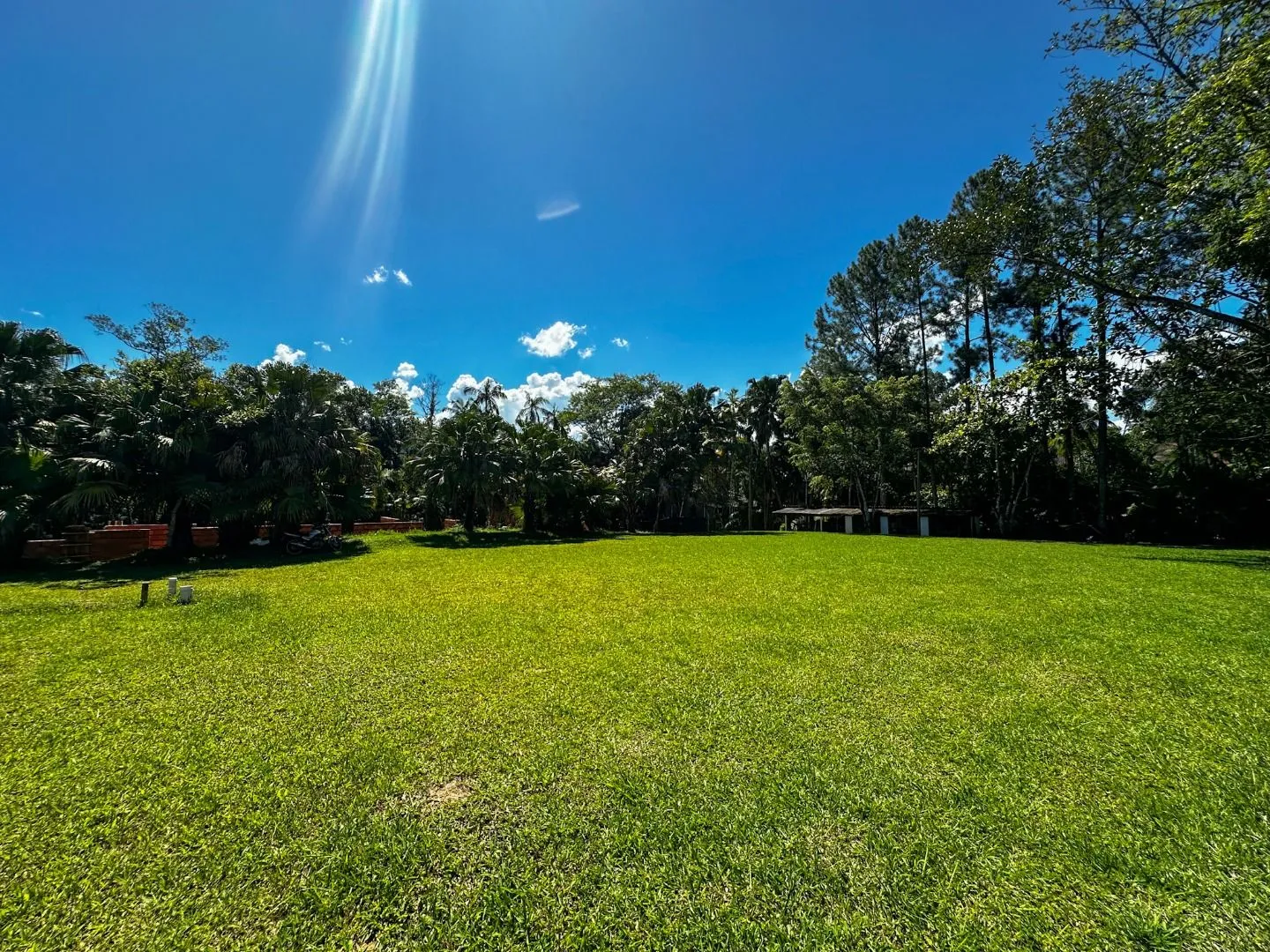 TERRENO PLANO NO CENTRO DE PROMERODE — foto 3