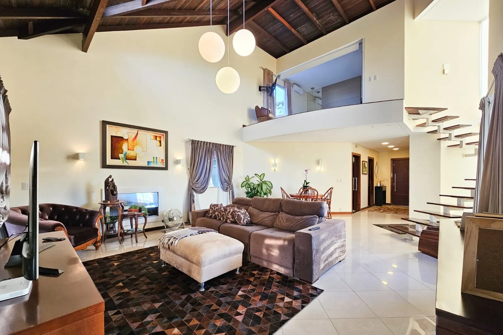 Linda casa a venda no bairro Salto do Norte — foto 2