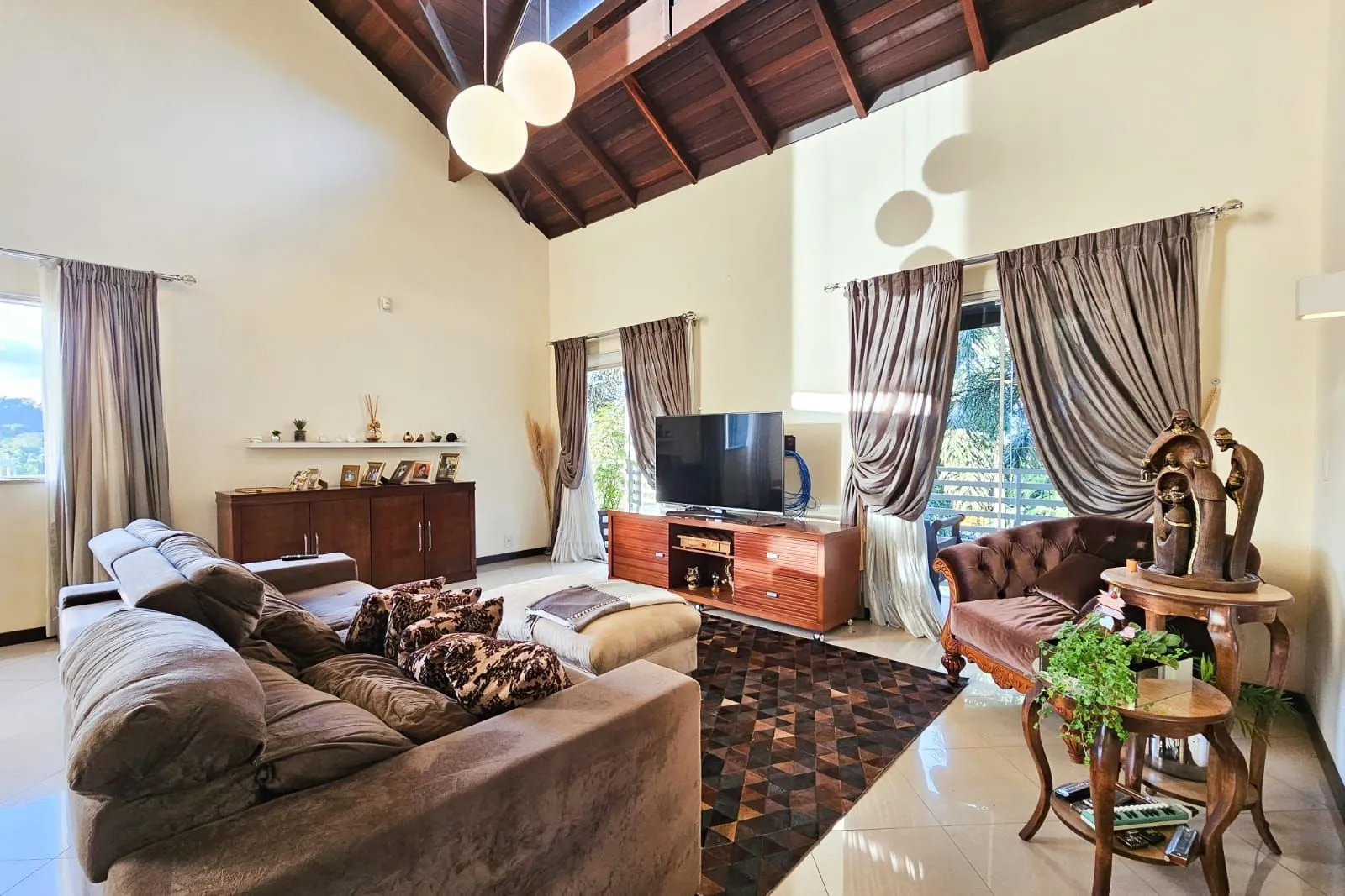 Linda casa a venda no bairro Salto do Norte — foto 3