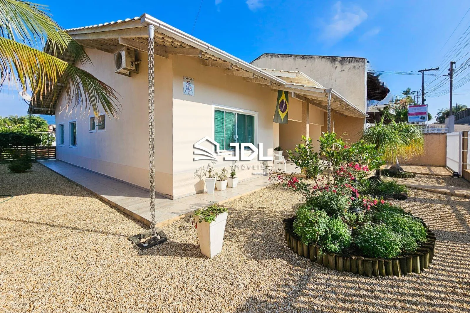 Casa à venda no bairro Água Verde — foto 2