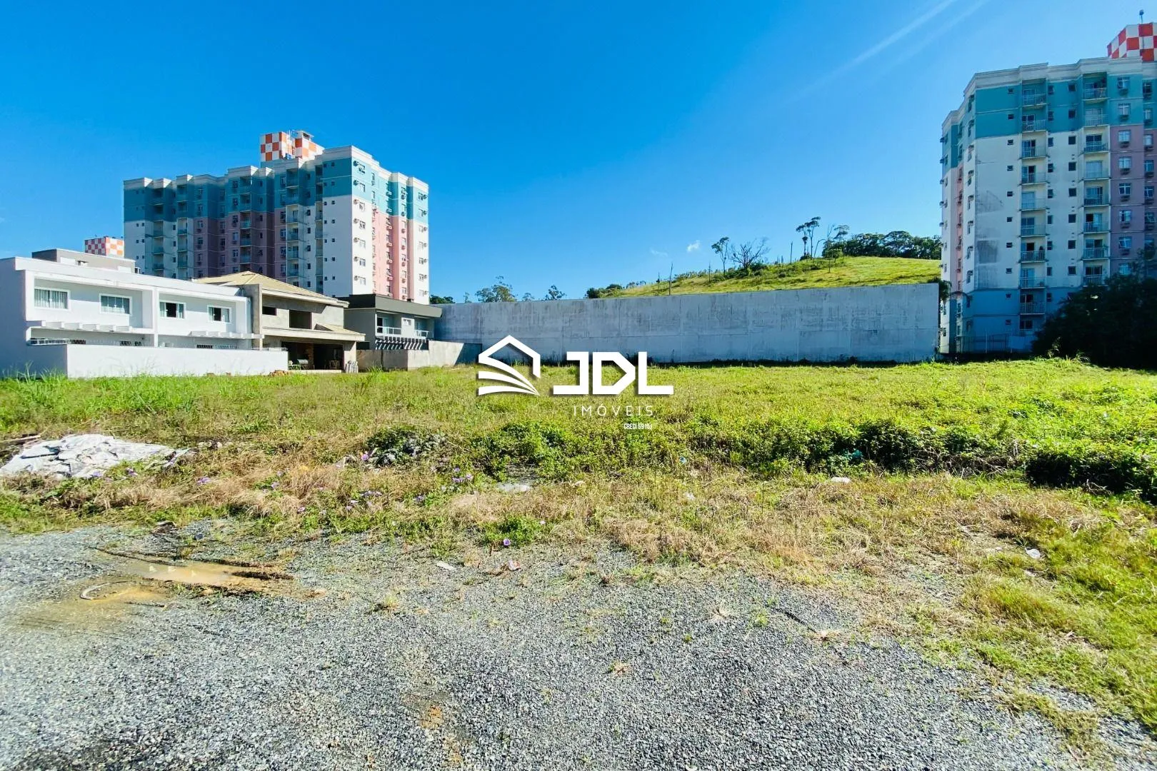 Terreno Plano ideal para residencial e comercial - foto 1