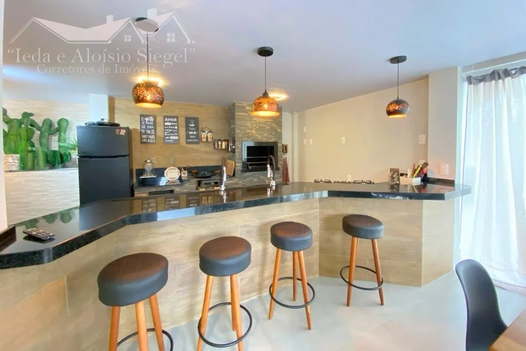 Casa de Alto Padrão com 3 Pavimentos no Bairro Rio Morto Indaial/SC - Ref. 1475 — foto 7