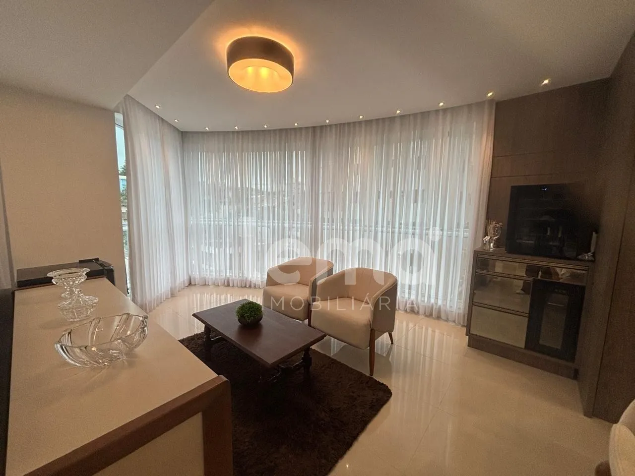 Apartamento mobiliado, equipado e decorado com 3 suítes no bairro Vila Nova, em Blumenau. — foto 5