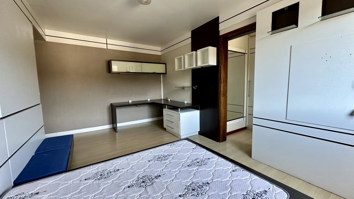 Viva com exclusividade, amplo apartamento aconchegante em localização nobre. Vorstadt. — foto 7