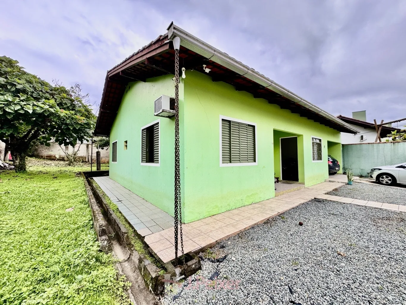 Casa residencial e comercial, com 4 quartos sendo 1 suíte, 20 metros da Rua Jorge Lacerda, terreno com 506,00 m no Bairro da Velha em Blumenau-SC — foto 3