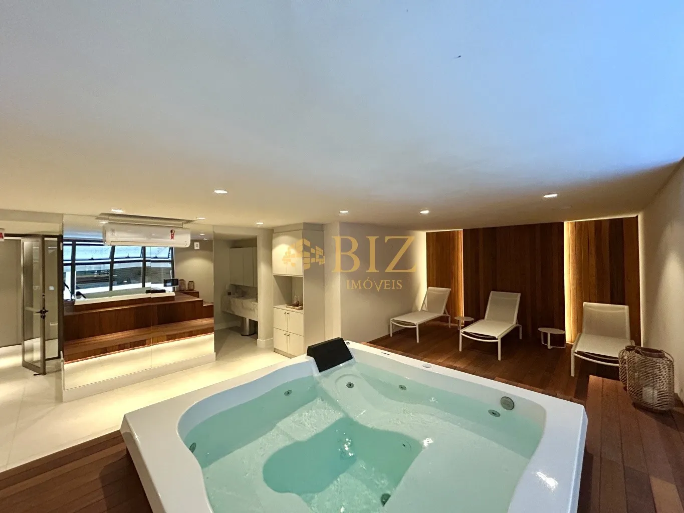 Belíssimo apartamento com 3 suítes e 155m privativos, recém entregue, na Praia Brava! — foto 6