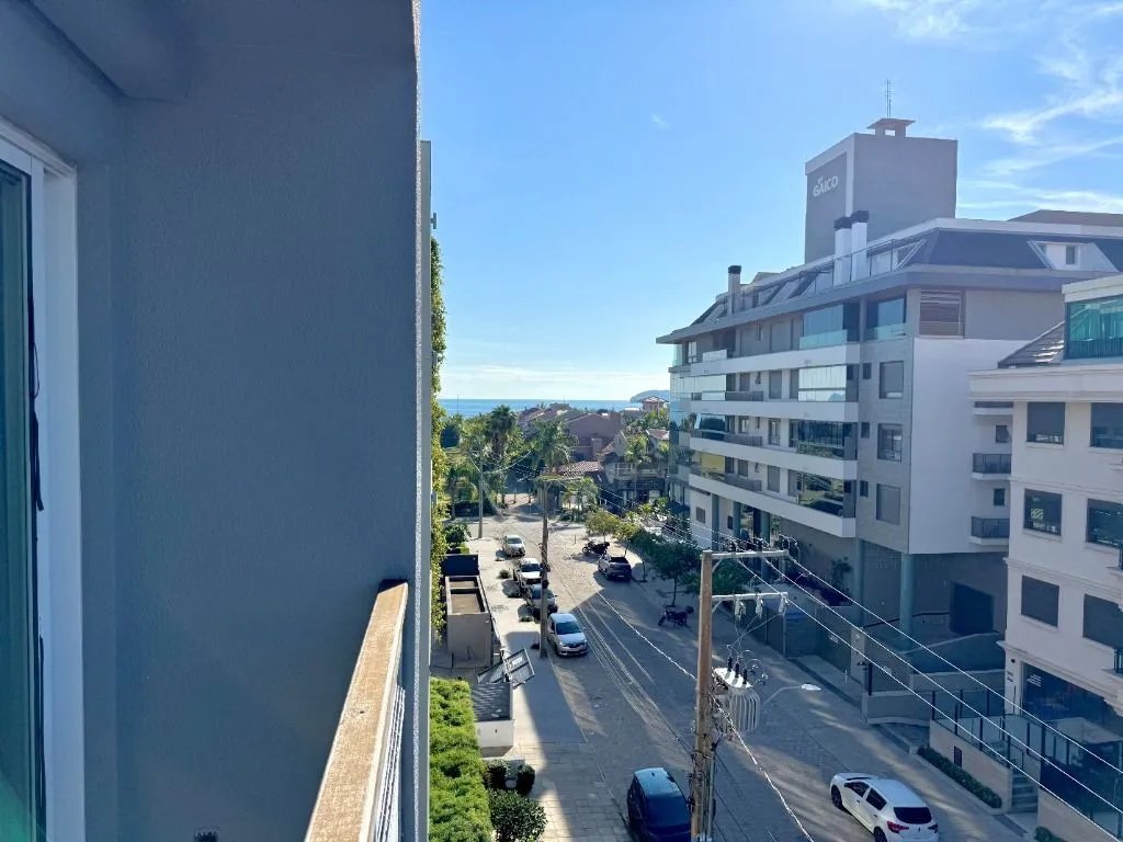 Apartamento em Florianópolis - foto 1