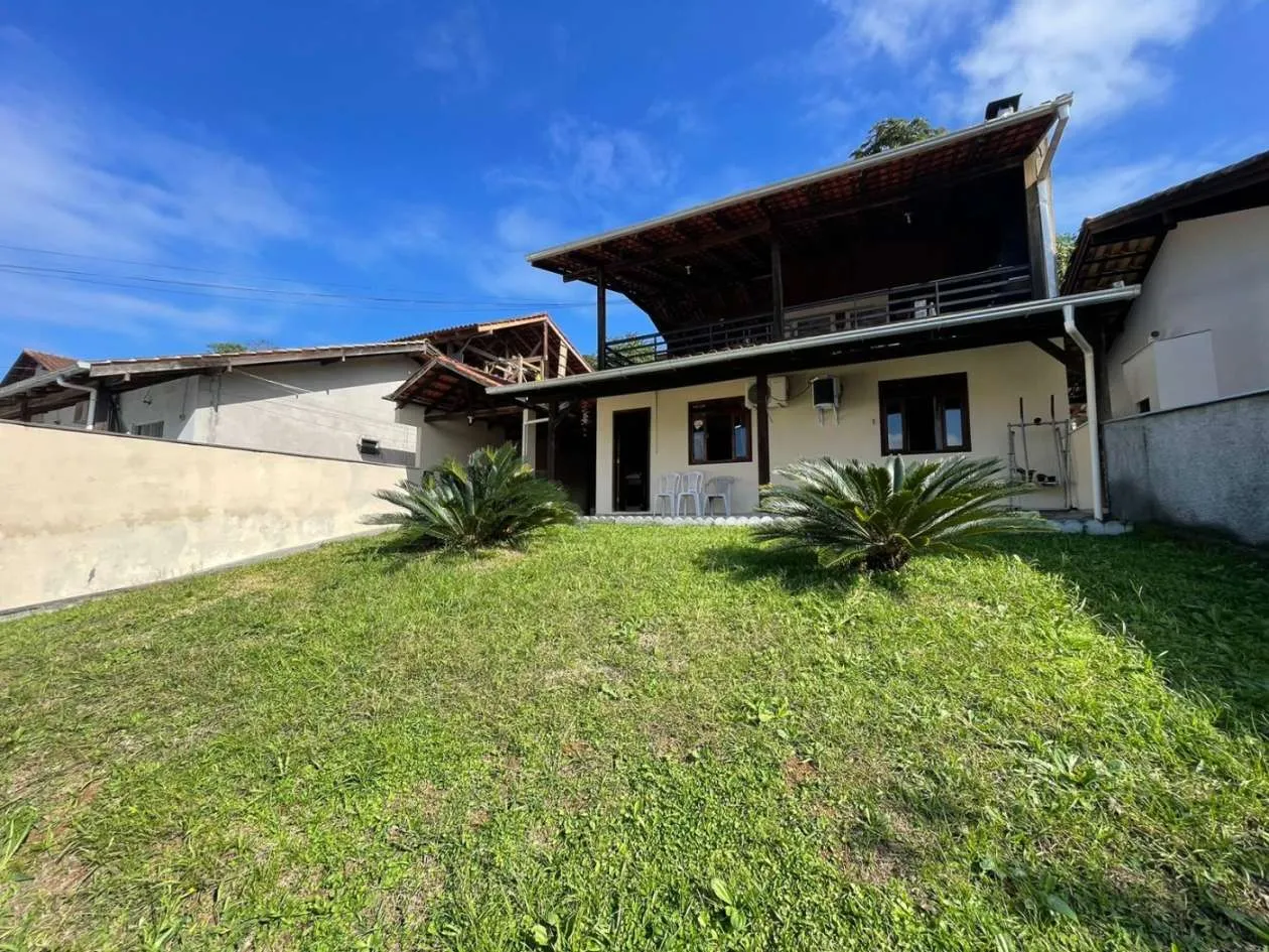Casa para Venda em Blumenau, Itoupavazinha, 2 dormitórios, 2 banheiros, 3 vagas - foto 1