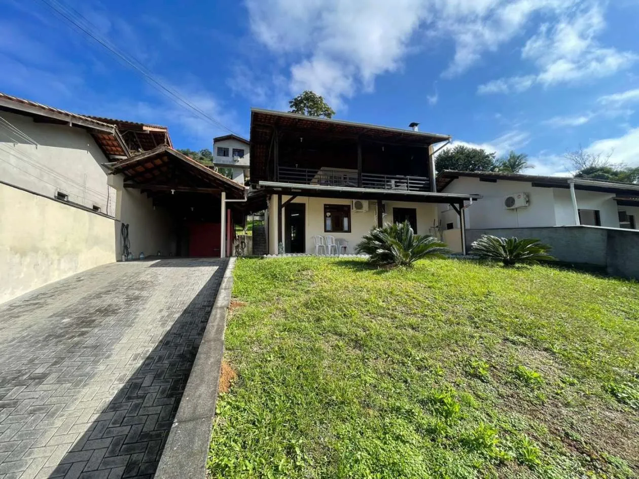 Casa para Venda em Blumenau, Itoupavazinha, 2 dormitórios, 2 banheiros, 3 vagas — foto 2