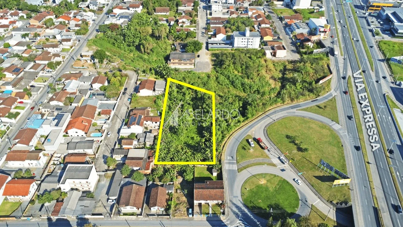 AMPLO TERRENO A MARGEM DA VIA EXPRESSA, LOCALIZADO ENTRE O SHOPPING PARK EUROPEU E FORT ATACADISTA - Bairro Itoupava Norte — foto 4