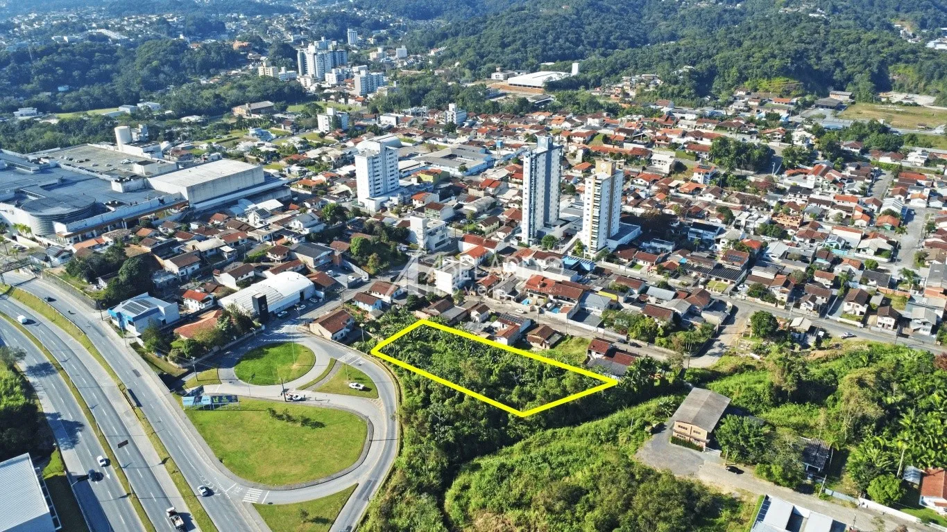 AMPLO TERRENO A MARGEM DA VIA EXPRESSA, LOCALIZADO ENTRE O SHOPPING PARK EUROPEU E FORT ATACADISTA - Bairro Itoupava Norte — foto 6