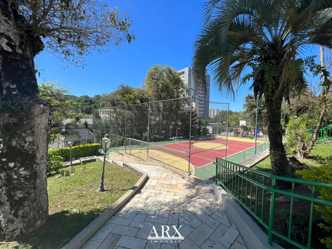 Amplo apartamento, finamente mobiliado no Garcia - Conforto, Natureza e Lazer Completo! — foto 3