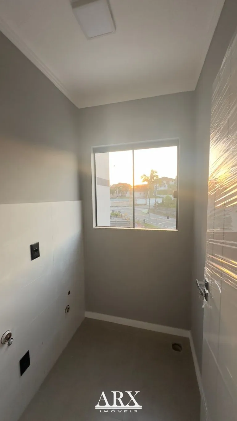 Sobrado novo e moderno na Itoupava Norte — foto 6