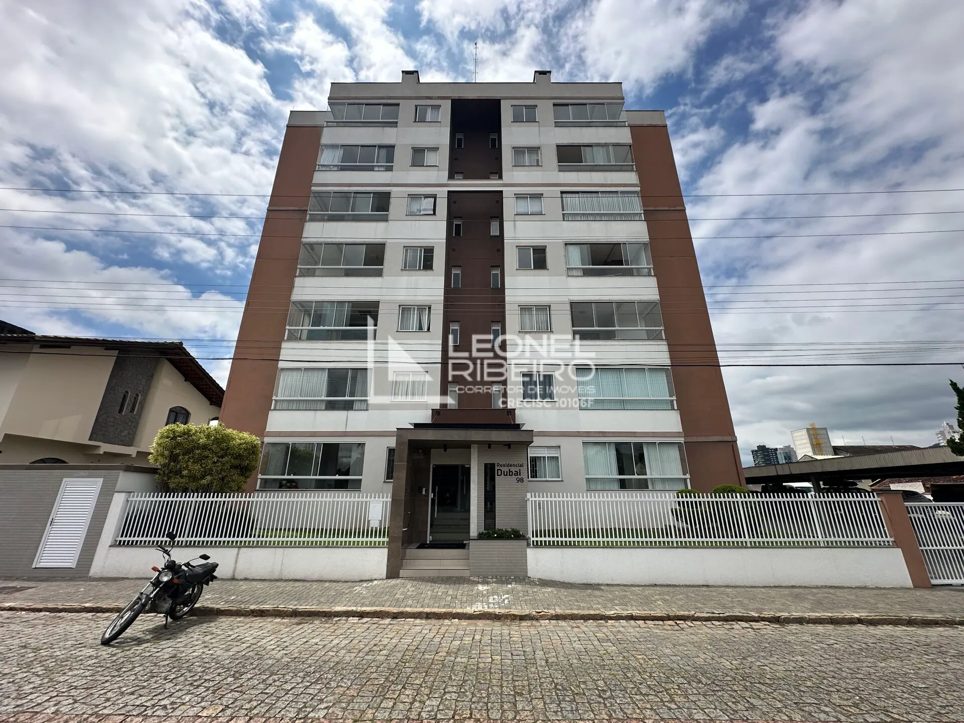 Apartamento à venda com 3 dormitórios, 104,65 m no bairro das Capitais em Timbó-SC - foto 1