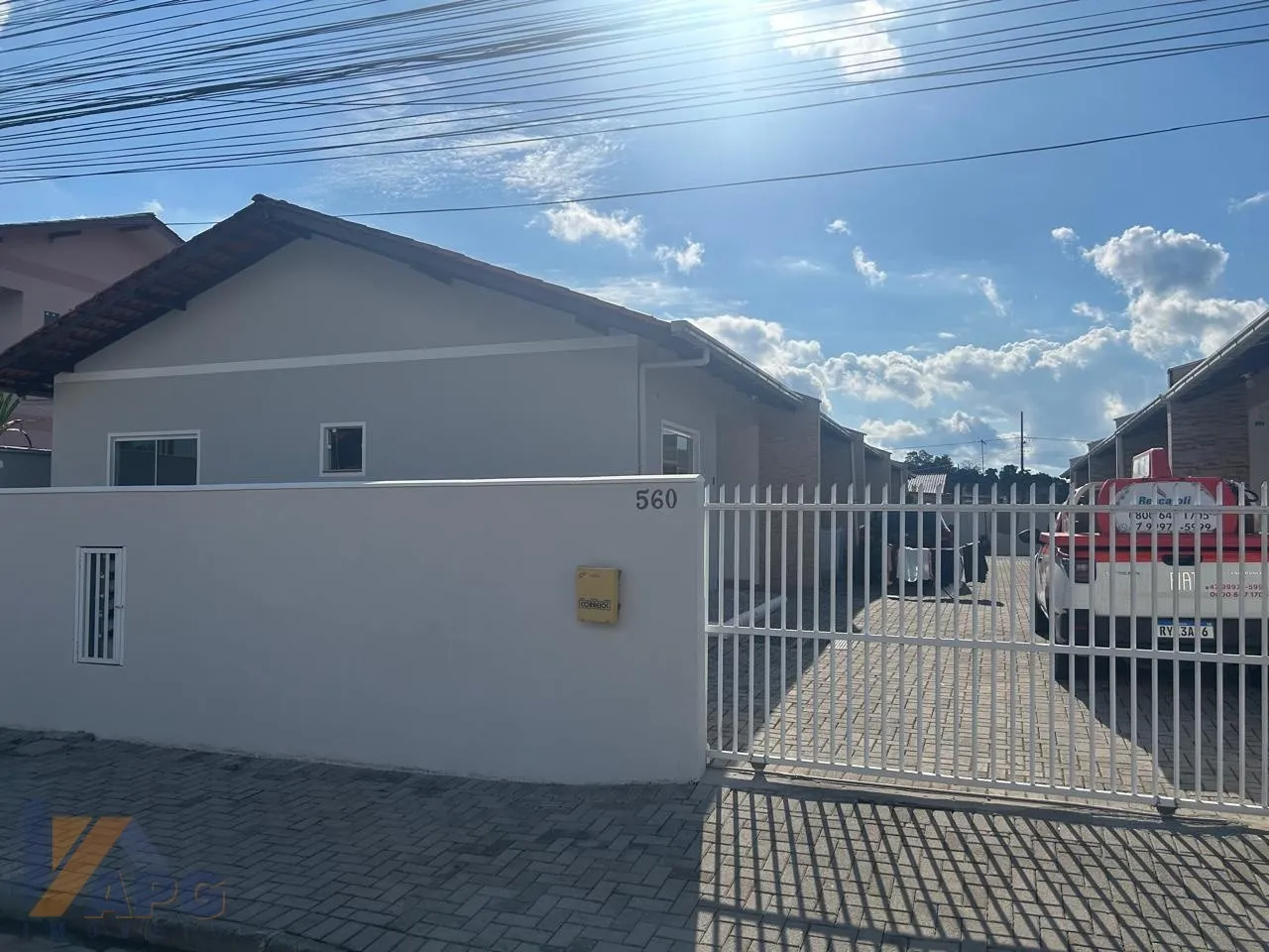 Casa com 2 dormitórios no bairro Coloninha. — foto 5