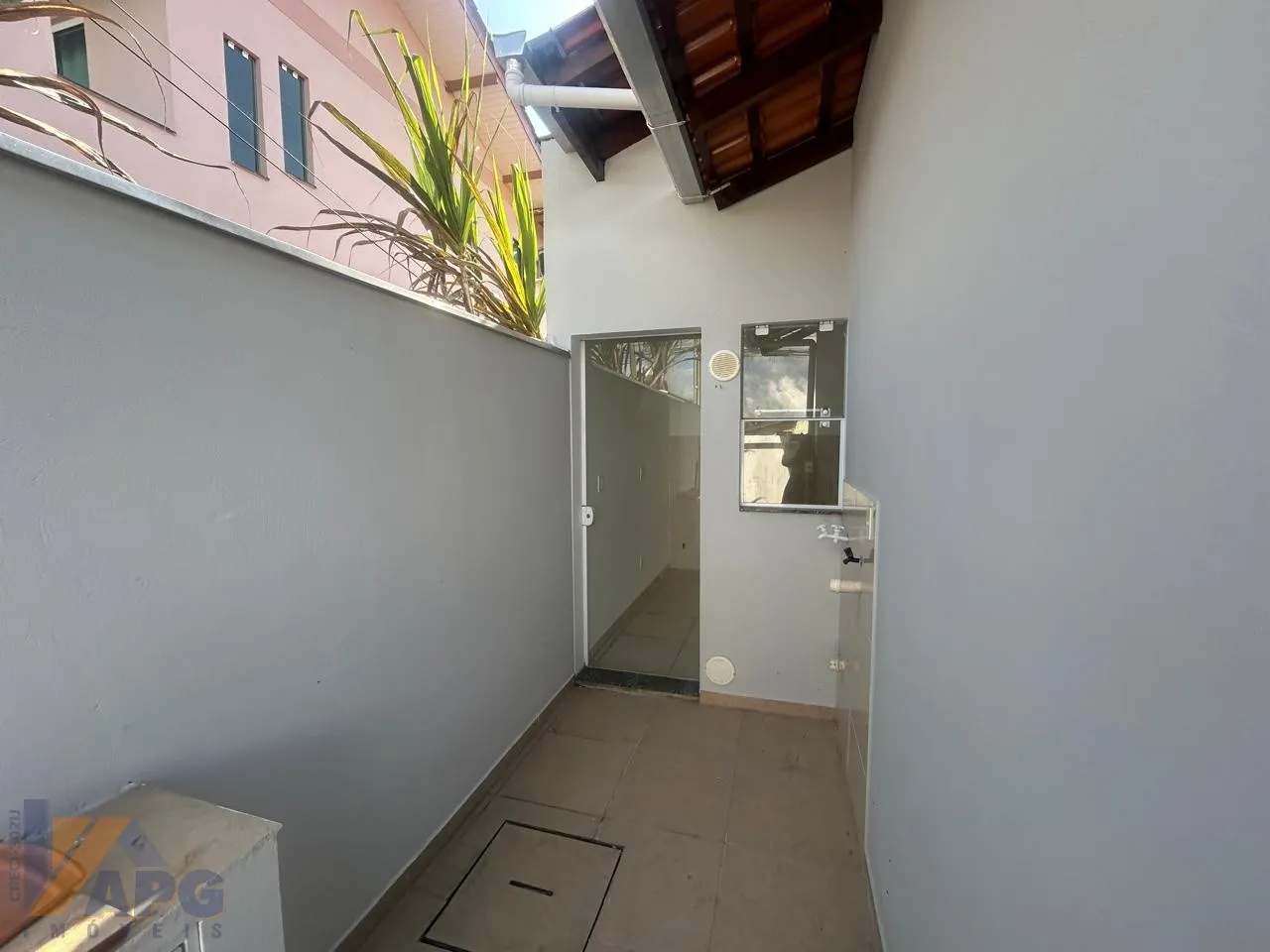 Casa com 2 dormitórios no bairro Coloninha. — foto 6