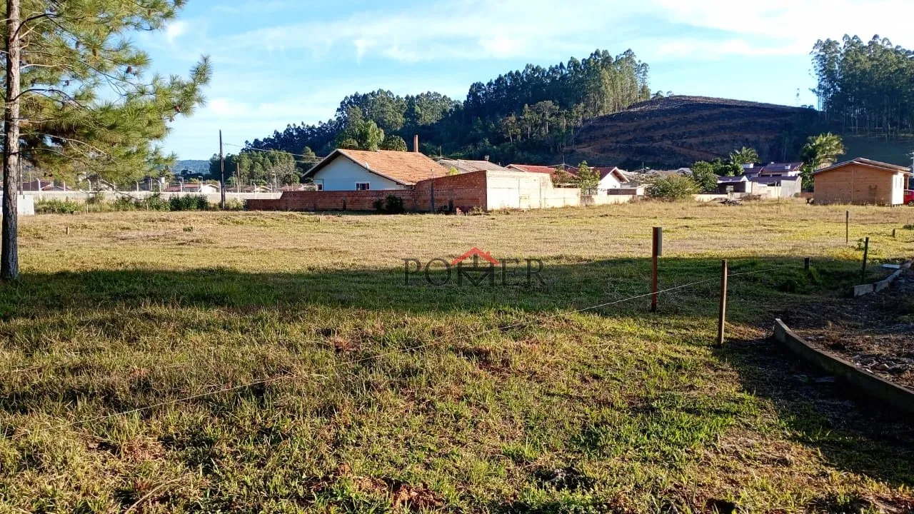 Terreno urbano, Centro da pacata cidade de Braço do Trombudo, no Alto Vale do Itajaí, opções de 366 e 378m. - foto 1