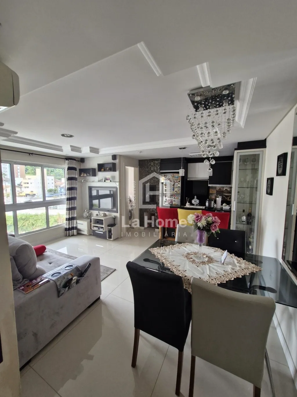 Apartamento semi mobiliado com 02 dormitórios sendo 01 suíte à venda em Blumenau, Bairro Vila Nova — foto 3