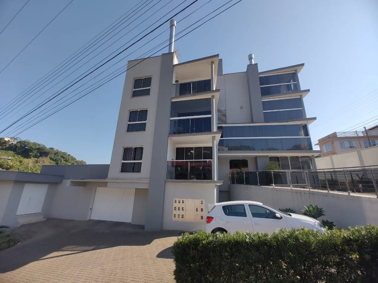 Lindo Apartamento de 02 dormitórios sendo 01 suíte no bairro Garcia em Blumenau, SC. — foto 3