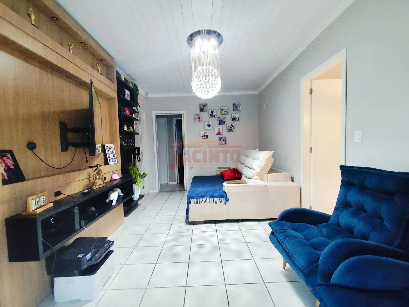 Casa com 3 dormitórios sendo 1 suíte, área de festas e 4 vagas garagem, na Fortaleza Alta. — foto 6