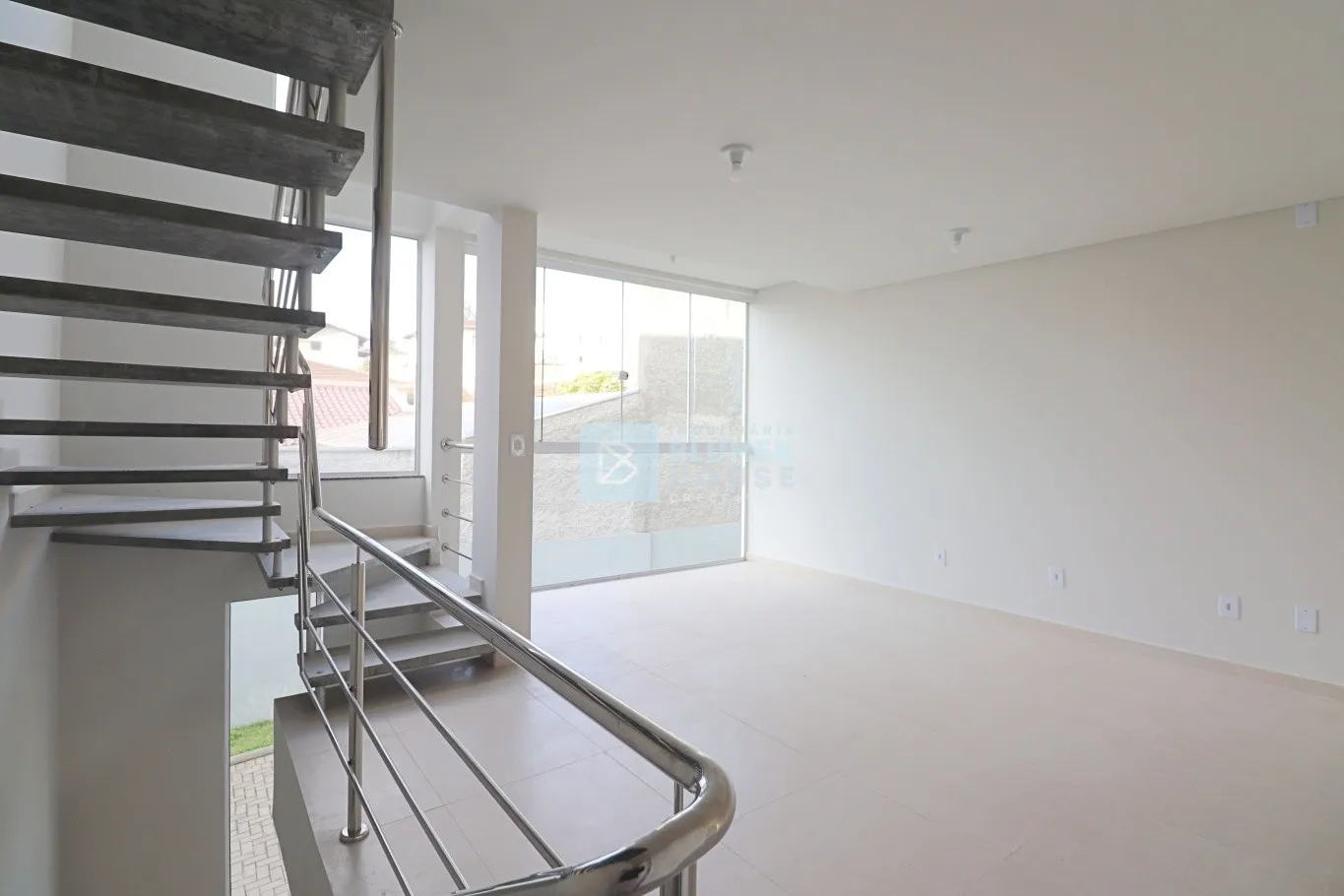 Triplex em condomínio no bairro Água Verde! — foto 3