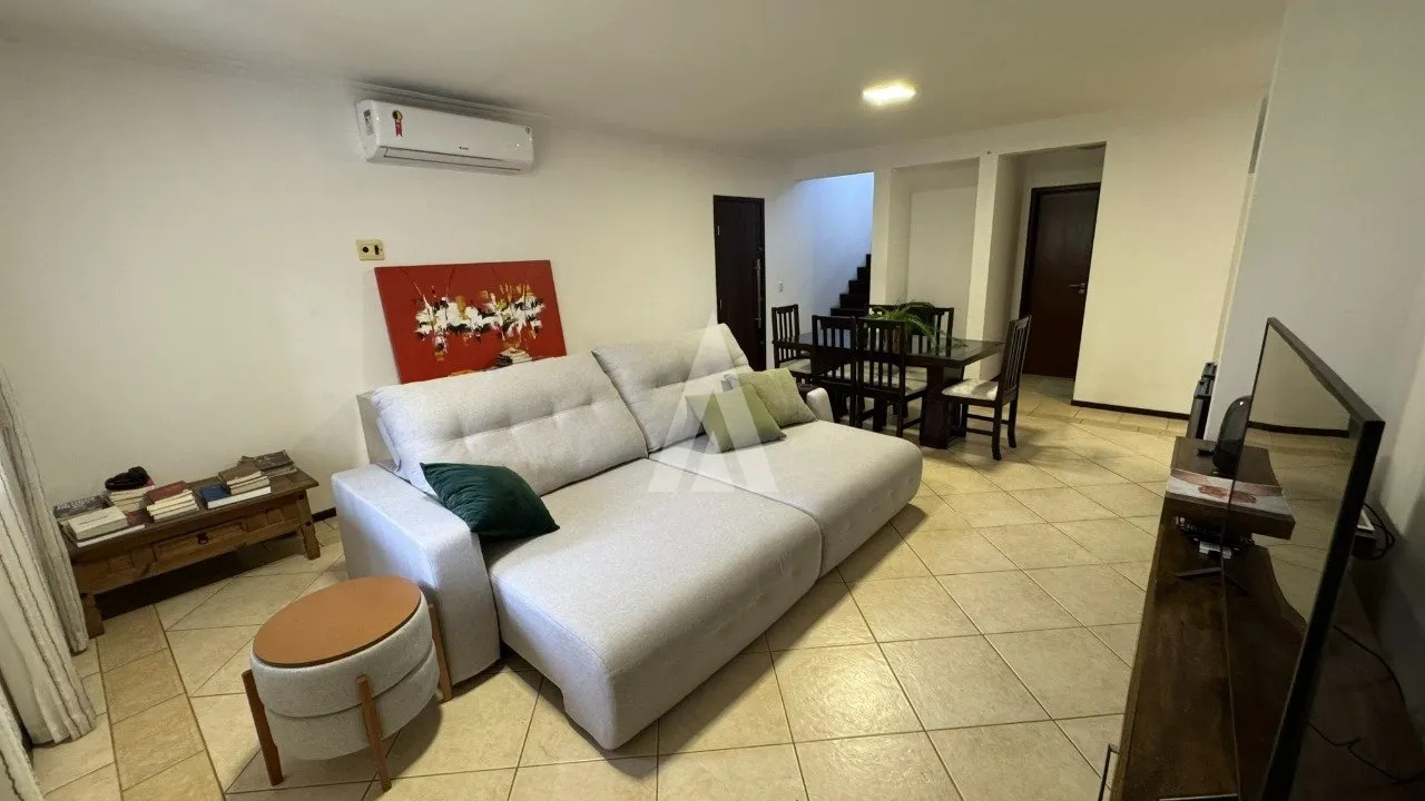Sobrado com 1 suíte mais 2 quartos à venda no bairro Bom Retiro em Joinville - SC, por R$ 1.350.000,00 . — foto 6