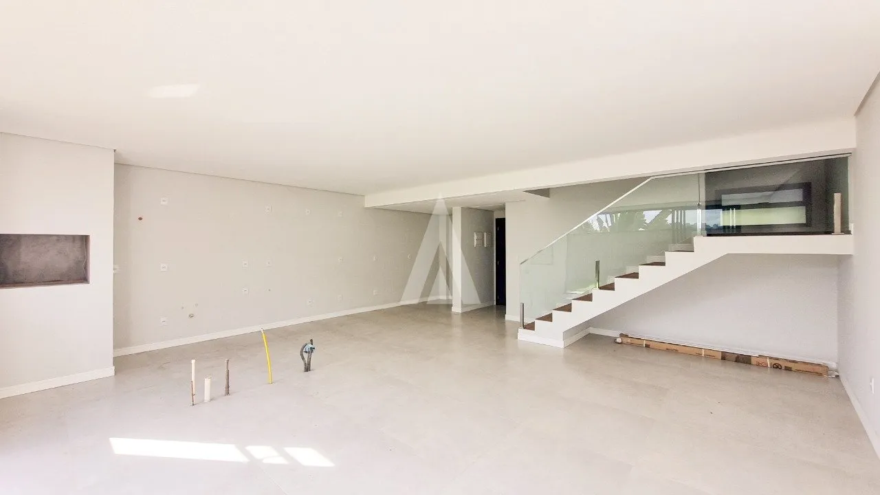 Sobrado geminado com 3 suítes à venda no bairro Saguaçu em Joinville - SC, por R$ 1.400.000,00 — foto 2