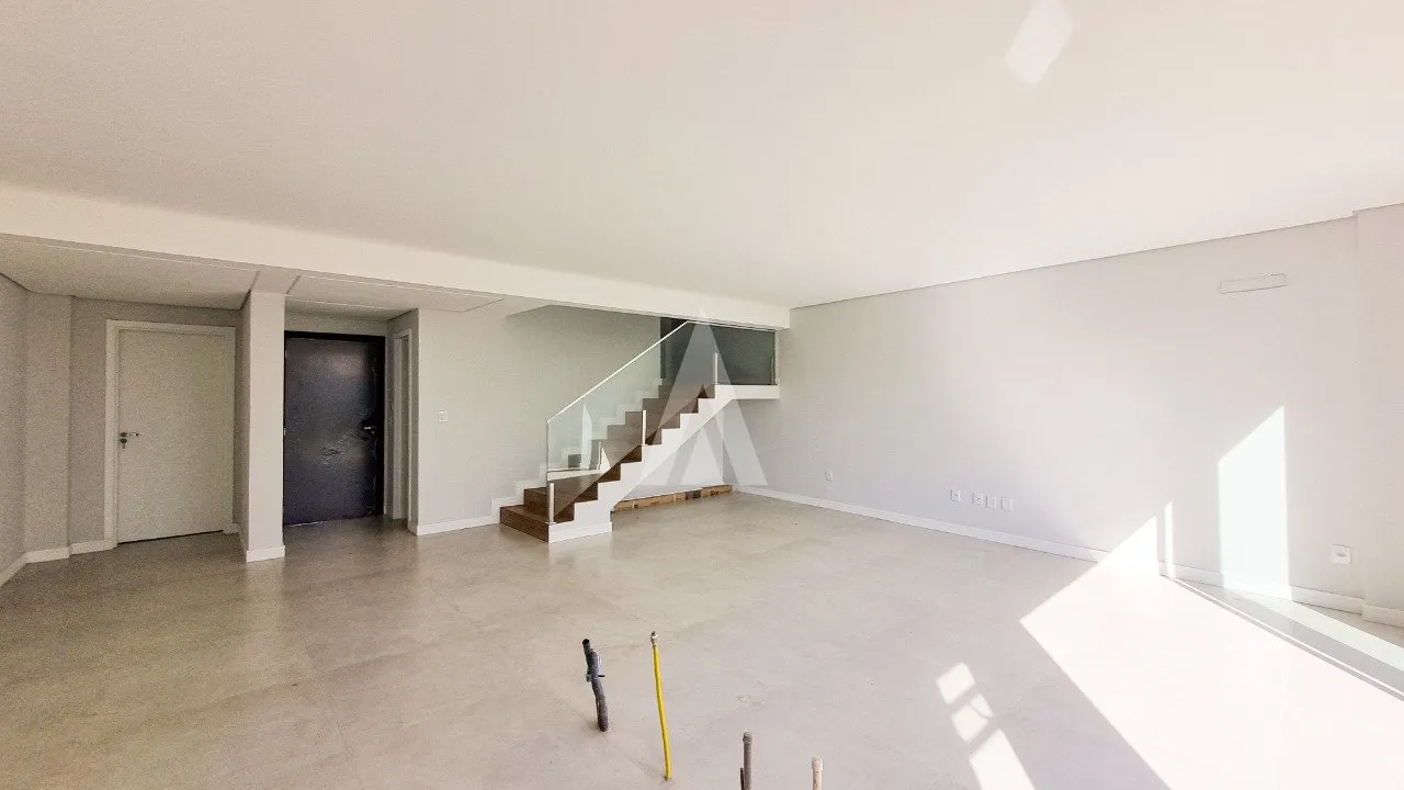 Sobrado geminado com 3 suítes à venda no bairro Saguaçu em Joinville - SC, por R$ 1.400.000,00 — foto 3