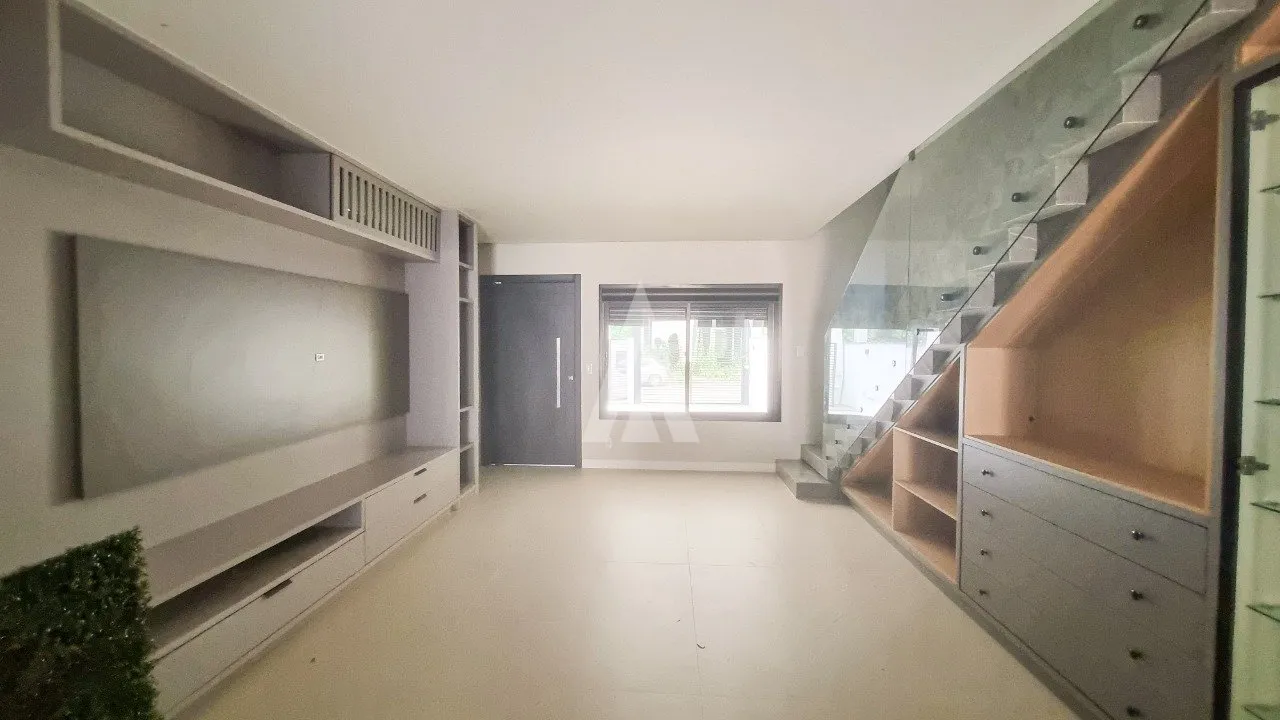 Sobrado com 3 suítes à venda no bairro Santo Antônio em Joinville-SC, por R$ 1.250.000,00 — foto 2