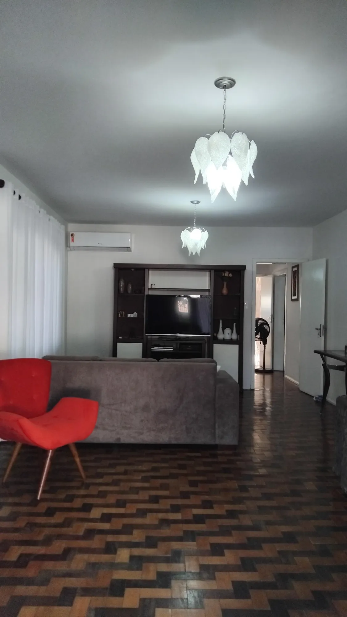 Casa 4 dormitório mais edícula com 2 salas com banheiro. Imóvel residencial com potencial comercial; Escritório, clínica, Casa Repouso, etc. — foto 6