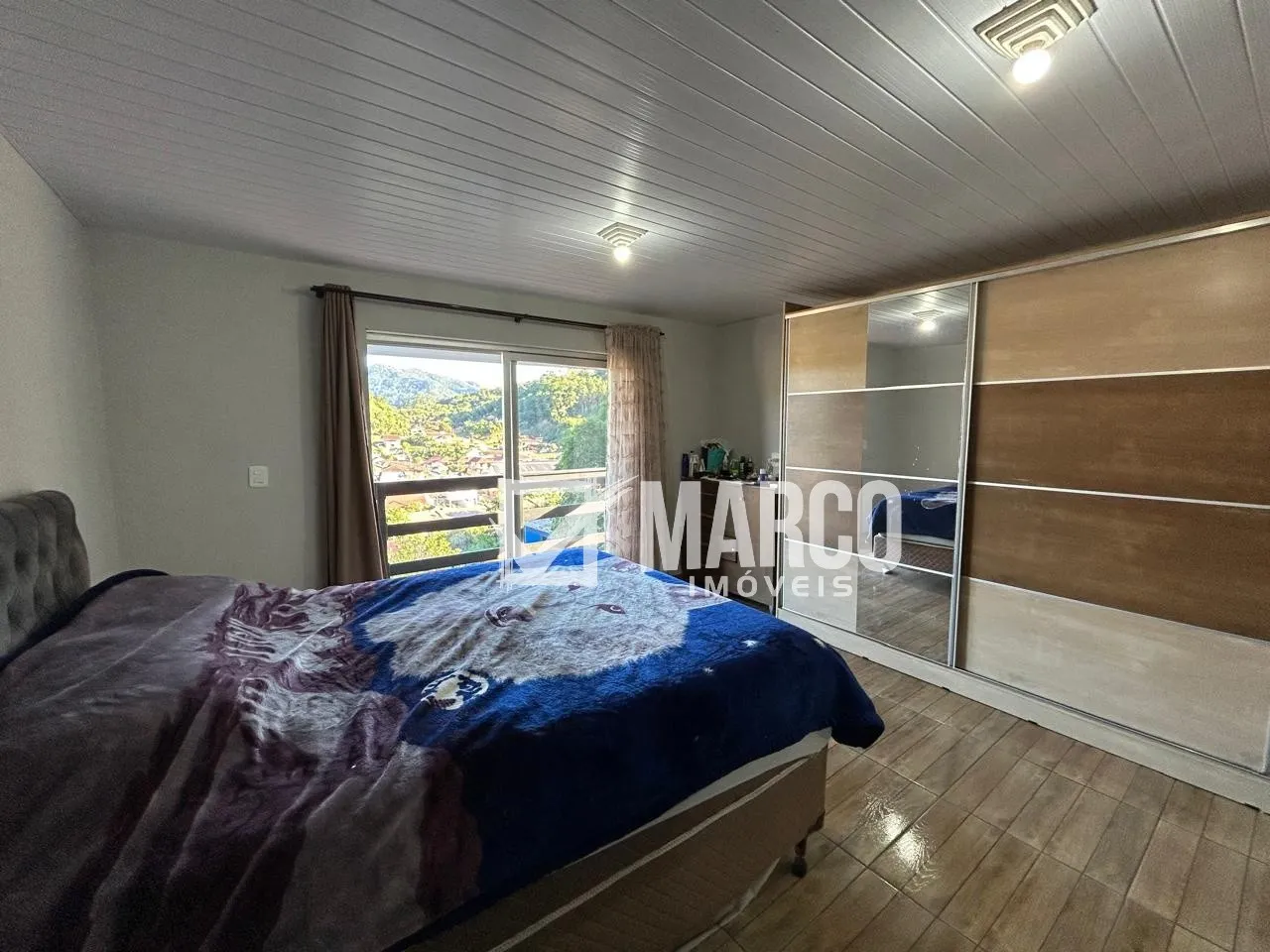 Casa com 4 Quartos no Centro de Pomerode — foto 3