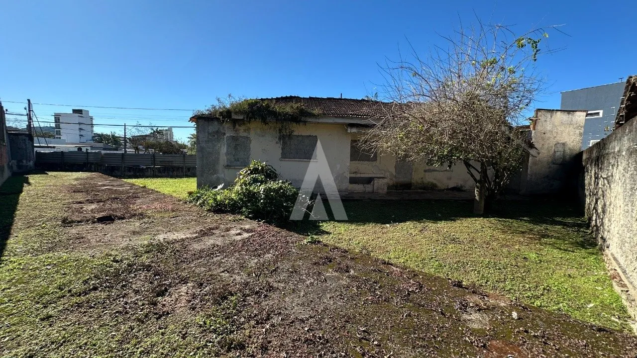 Casa com terreno de 546,72m à venda no bairro Anita Garibaldi em Joinville - SC de R$ 890.000,00 por R$ 840.000,00 — foto 6
